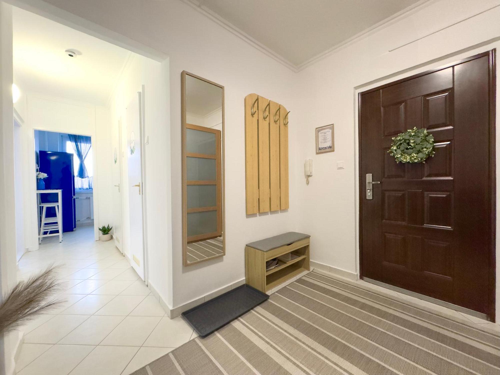 Apartment Panoramic 2br Home-free Parking-ac-top Floor